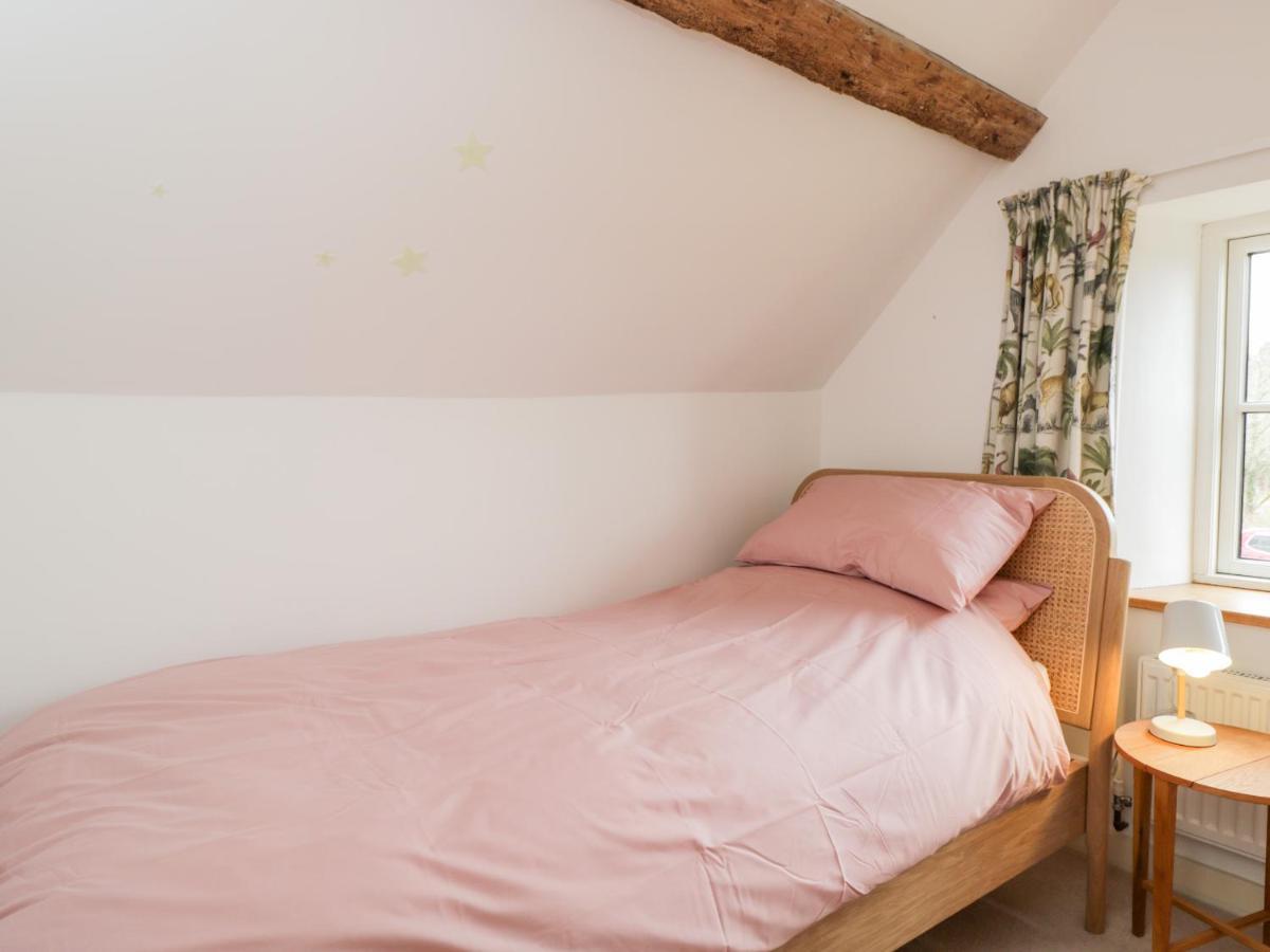 High Cogges Farm Holiday Cottages Witney Exterior photo